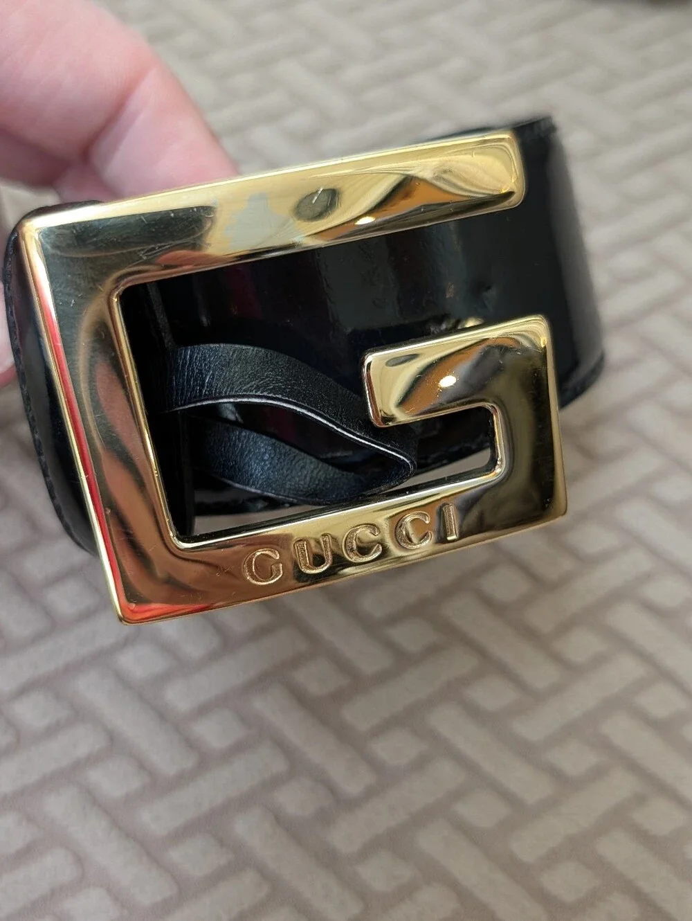 Gucci Black Leather Belt with Gold G Logo Buckle EUC